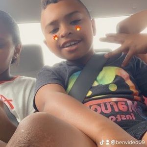 Meet your Posher, Julian